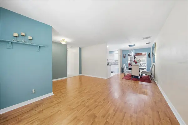 718 BAY VISTA BLVD S, St Petersburg, FL 33705