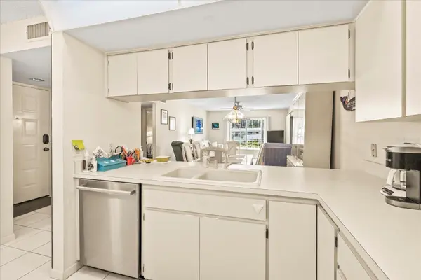 12141 SPARTAN WAY #102, Hudson, FL 34667