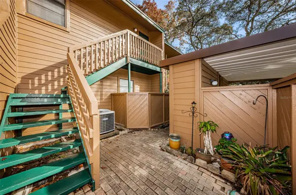 802 LENNOX RD W #802, Palm Harbor, FL 34683