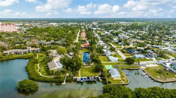 1680 ASSISI DR #13, Sarasota, FL 34231
