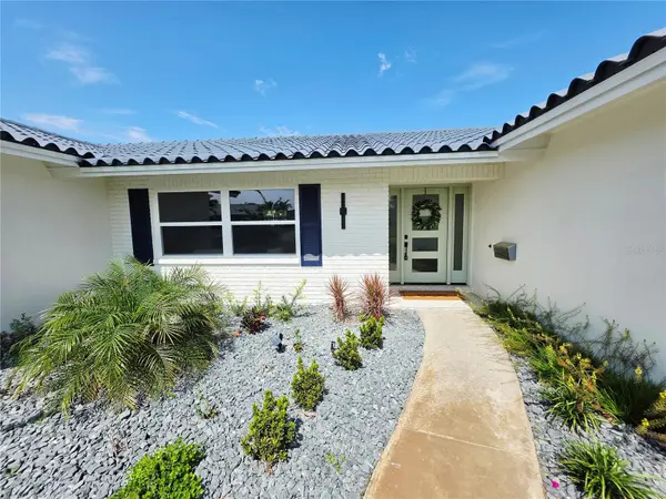 1985 MICHIGAN AVE NE, St Petersburg, FL 33703