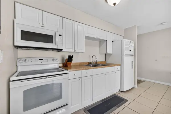 4215 E BAY DR #1702F, Clearwater, FL 33764