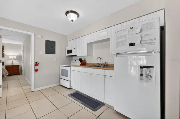 4215 E BAY DR #1702F, Clearwater, FL 33764