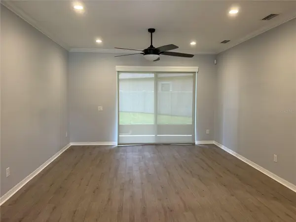 2118 EDGEWATER CIR, Winter Haven, FL 33880