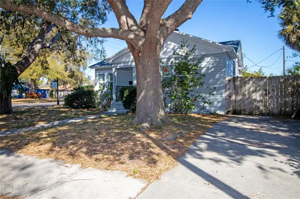 1547 35TH AVE N, St Petersburg, FL 33704