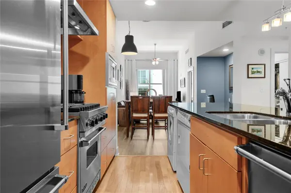 1120 E KENNEDY BLVD #827, Tampa, FL 33602