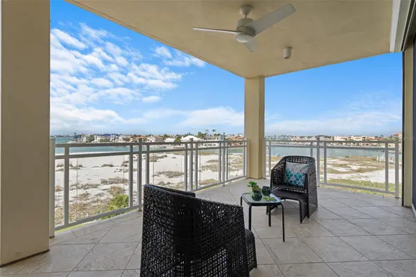 650 COLLANY RD #405, Tierra Verde, FL 33715