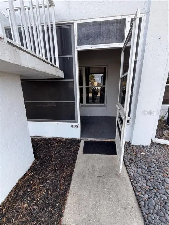 805 SE MAYO DR #805, Crystal River, FL 34429