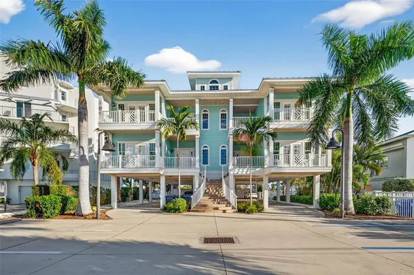 255 104TH AVE, Treasure Island, FL 33706
