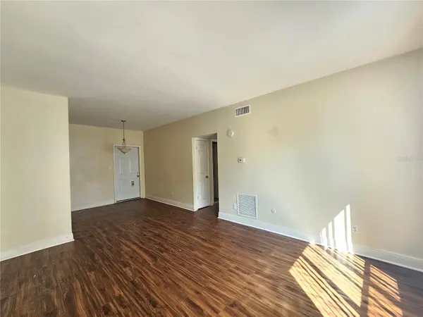 7611 PAULA DR #5, Tampa, FL 33615