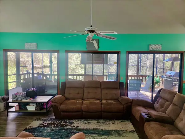585 E FORESTHILL PL, Hernando, FL 34442