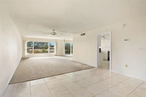 225 COUNTRY CLUB DR #F-1401, Largo, FL 33771