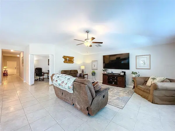 197 RAIN BERRY AVE, Ruskin, FL 33570