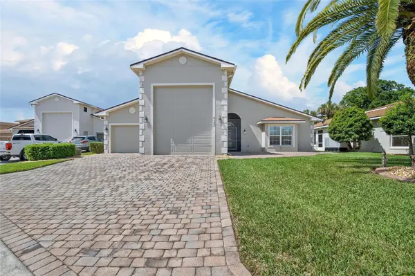 4152 DUNMORE DR, Lake Wales, FL 33859