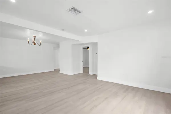 4000 GROVE ST S, St Petersburg, FL 33705