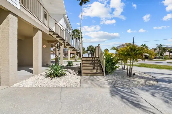 8117 BRIGHTON DR, Port Richey, FL 34668