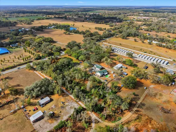 8529 LITHIA PINECREST RD, Lithia, FL 33547