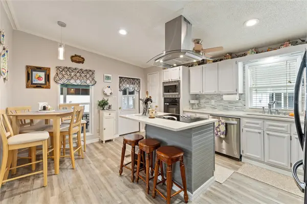 3120 POND HOLLOW ST, Wesley Chapel, FL 33543