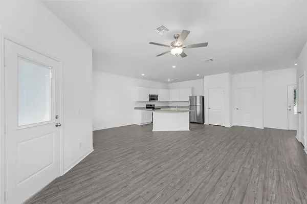 556 BAY LEAF DR, Poinciana, FL 34759