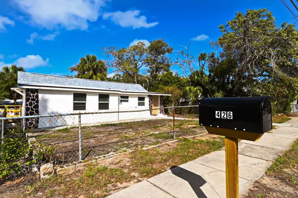 426 S DISSTON AVE, Tarpon Springs, FL 34689