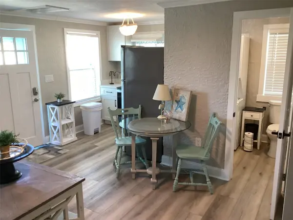 13121 4TH ST E #1, Madeira Beach, FL 33708