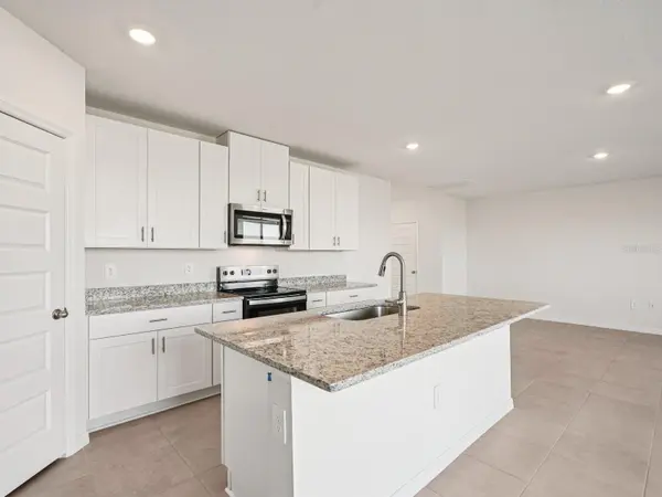 13613 SHELLMORE AVE, Palmetto, FL 34221