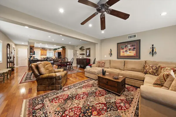1718 MEREDITH LN, Belleair, FL 33756