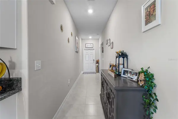 5426 BLUE AZURE DR, Wimauma, FL 33598
