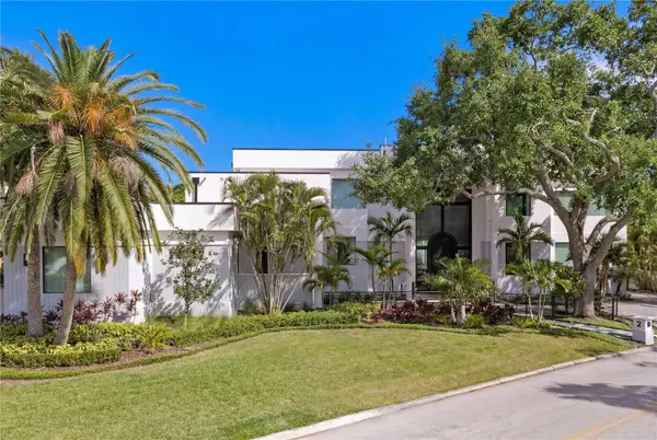 2 SANDPIPER RD, Tampa, FL 33609