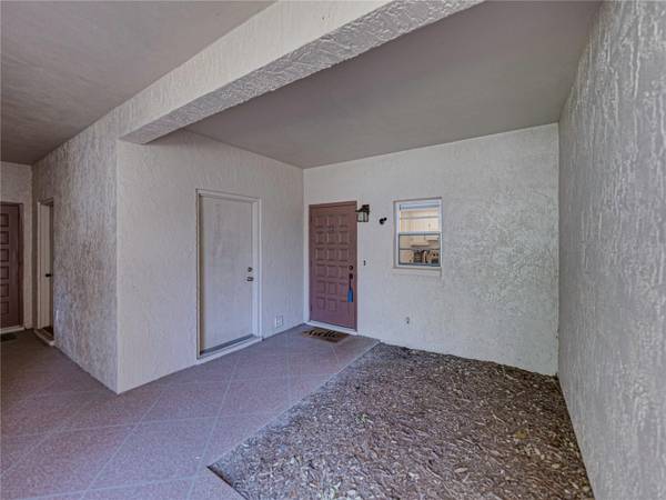 9700 STARKEY RD #312, Seminole, FL 33777