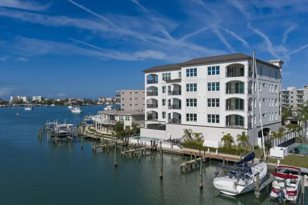 211 DOLPHIN PT #401, Clearwater Beach, FL 33767