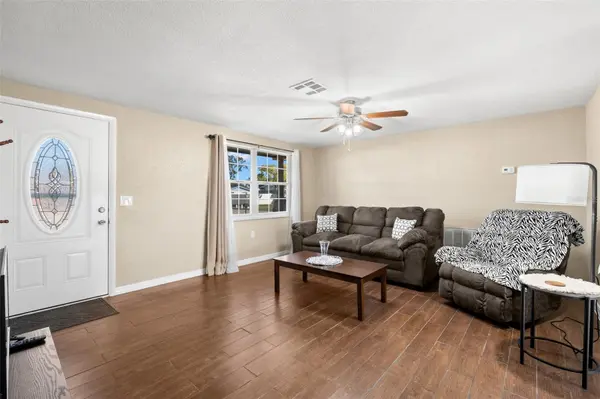 4642 EASTWOOD LN, Holiday, FL 34690