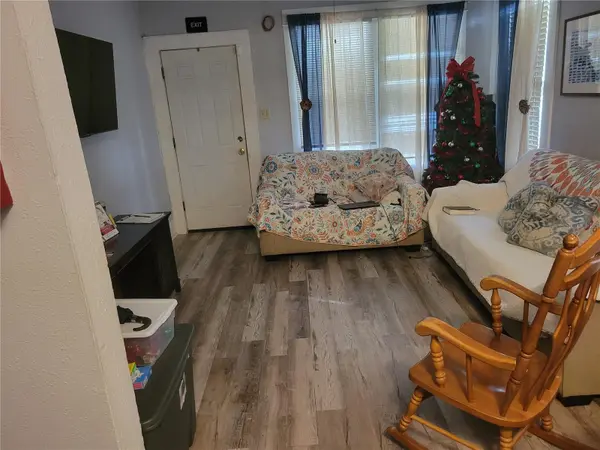 6804 N CENTRAL AVE, Tampa, FL 33604