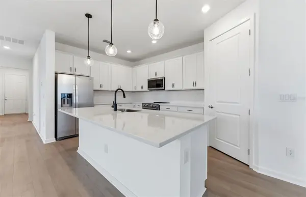 10005 JOHNSON OAKS GLN, Parrish, FL 34219