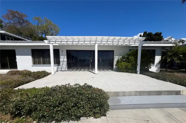 2431 SUNRISE DR SE, St Petersburg, FL 33705