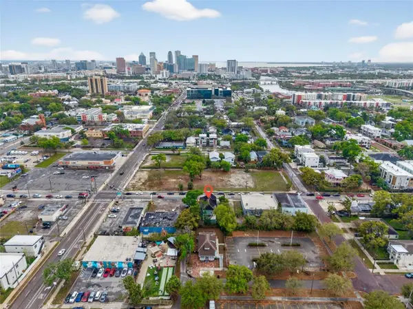 105 W COLUMBUS DR, Tampa, FL 33602
