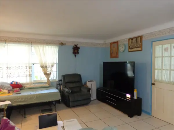 6165 26TH AVE N, St Petersburg, FL 33710