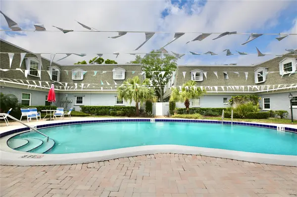 1713 BELLEAIR FOREST DR #C, Belleair, FL 33756
