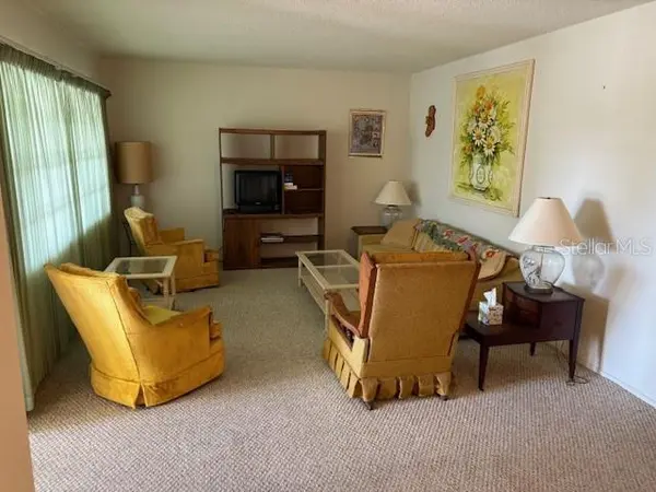 4700 COVE CIR #203, St Petersburg, FL 33708
