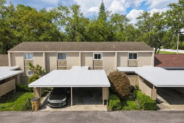 7912 CEDAR DR #7912, Temple Terrace, FL 33637