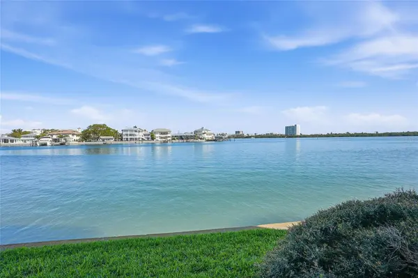 868 BAYWAY BLVD #101, Clearwater Beach, FL 33767