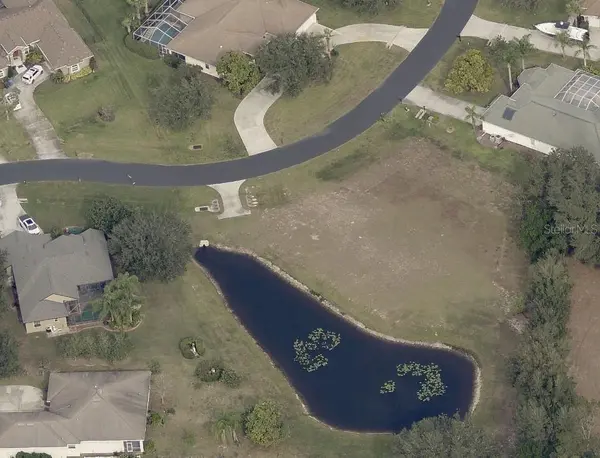 19915 DOLORES ANN CT, Lutz, FL 33549