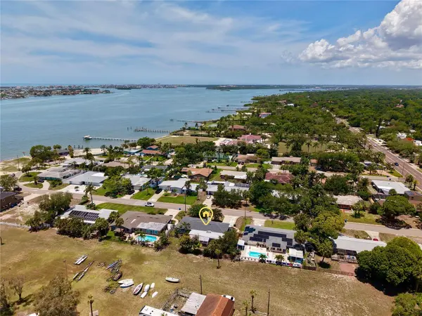 7912 GARDEN DRIVE N, St Petersburg, FL 33710