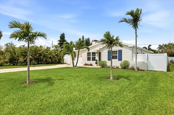 105 3RD ST, Belleair Beach, FL 33786