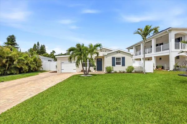 105 3RD ST, Belleair Beach, FL 33786