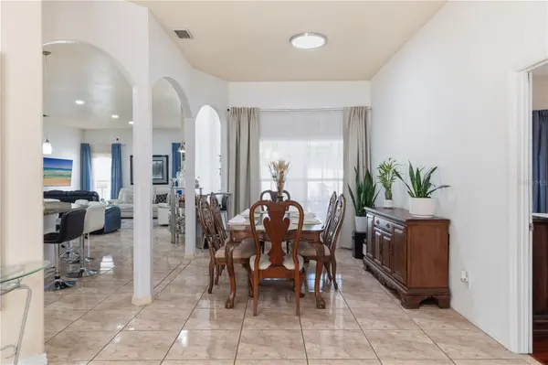 1907 W MOHAWK AVE, Tampa, FL 33603