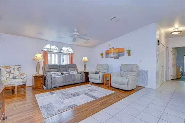 37232 NEUKOM AVE, Zephyrhills, FL 33541