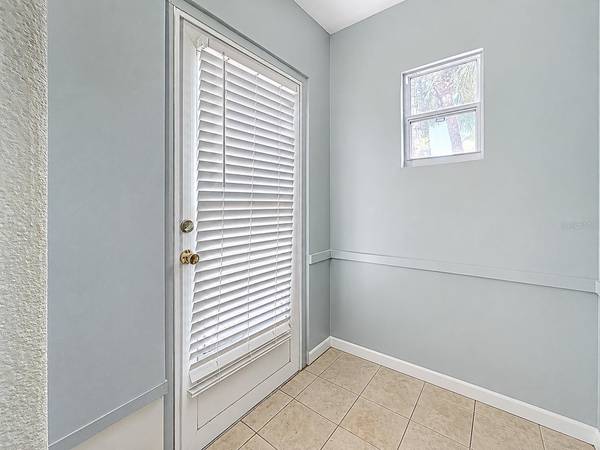 250 ROSERY RD NW #228, Largo, FL 33770