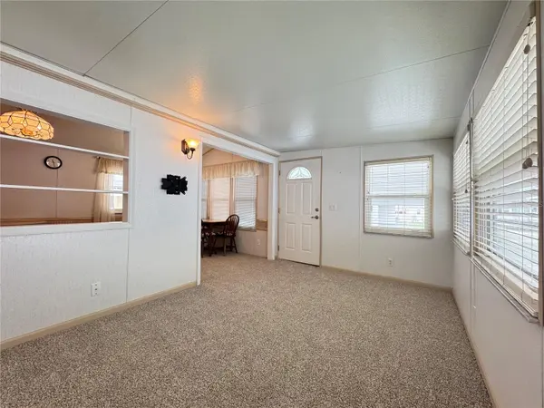 4848 BAKER AVE #220, Zephyrhills, FL 33541