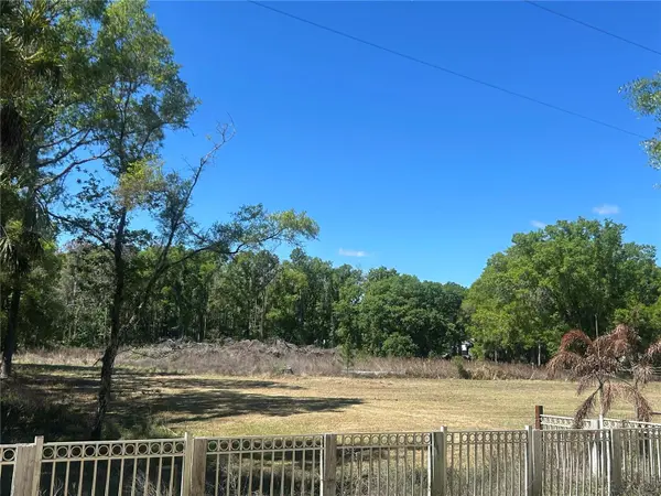 1565 CREEK RD, Wesley Chapel, FL 33543